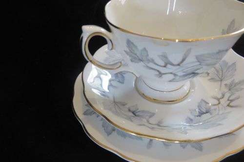 Royal Albert - Silver Maple trio - excellent condition