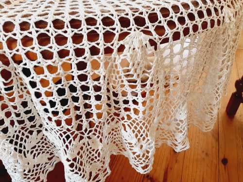 Round crochet tablecloth 160cm diameter