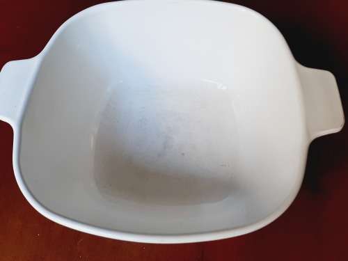 Corningware cornflower oven dish P 1 3/4 -B