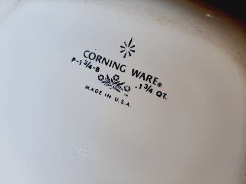 Corningware cornflower oven dish P 1 3/4 -B