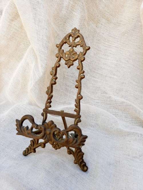 Small brass easel, picture stand - 16 cm high