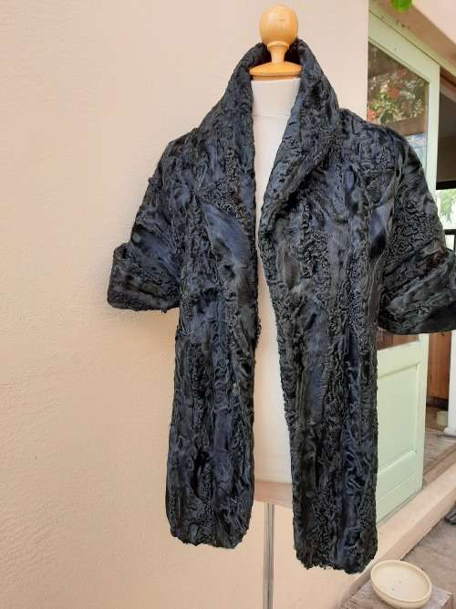 Karakul stole - Hartog of Johannesburg