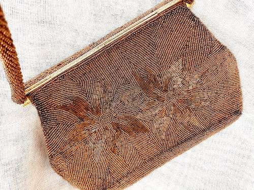 Evening bag - heavily beaded - bronze - stunning - very good condition