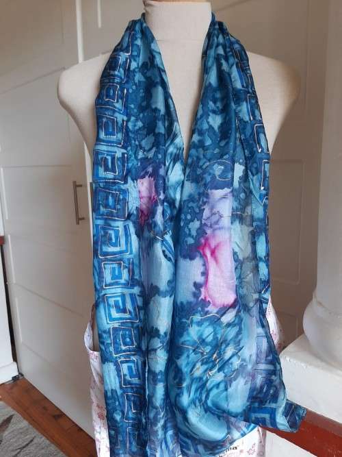 Elegant silk scarf - 160cm x 35 cm long