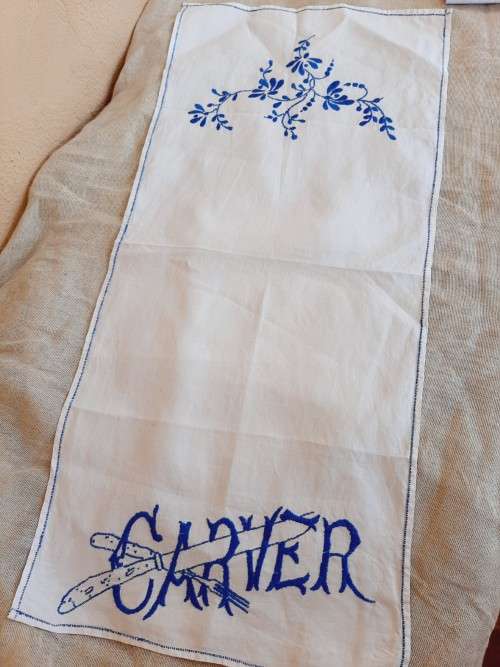 Embroidered cloth - Carver - 71 x 33cm