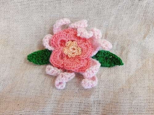Crochet flower brooch  10 x 7 cm