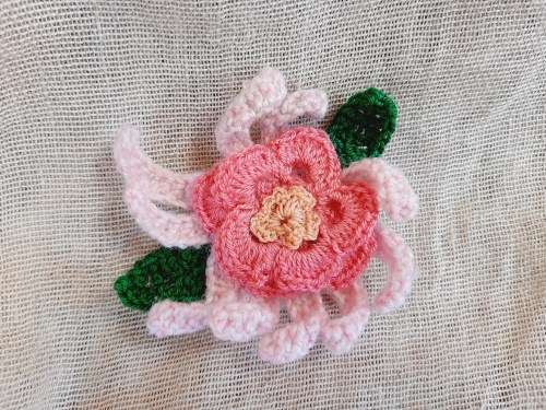 Crochet flower brooch  10 x 7 cm