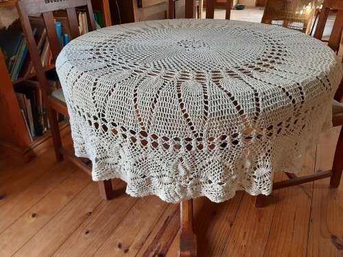 Crochet tablecloth - round - raw cotton colour - 170 cm diameter - cotton
