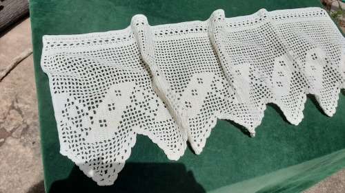 PIece of filet crochet edging 85c long 25 cm wide - cream