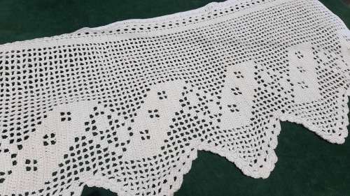 PIece of filet crochet edging 85c long 25 cm wide - cream