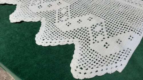 PIece of filet crochet edging 85c long 25 cm wide - cream