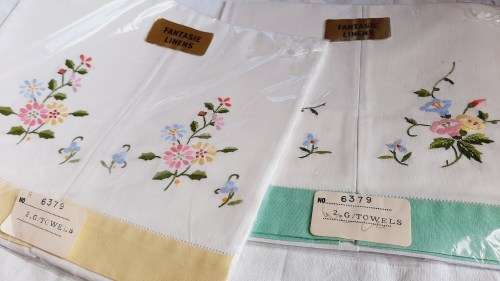 4 Vintage, cotton, guest towels with embroidery