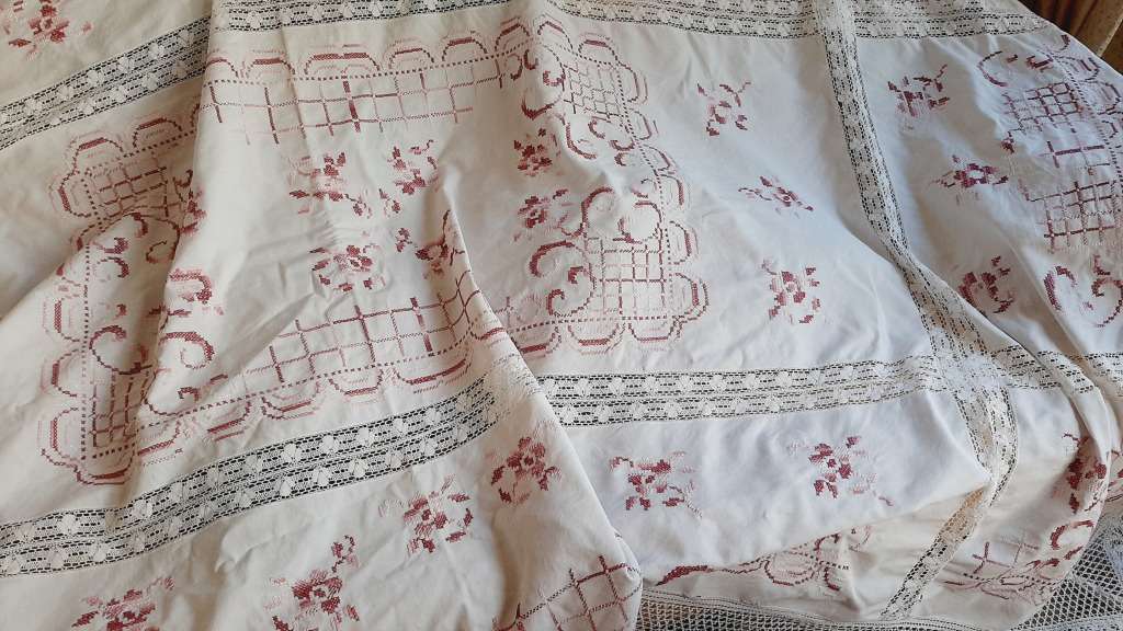 Large, pale pink hand embroidered tablecloth, white lace inserts (276 x 160cm)