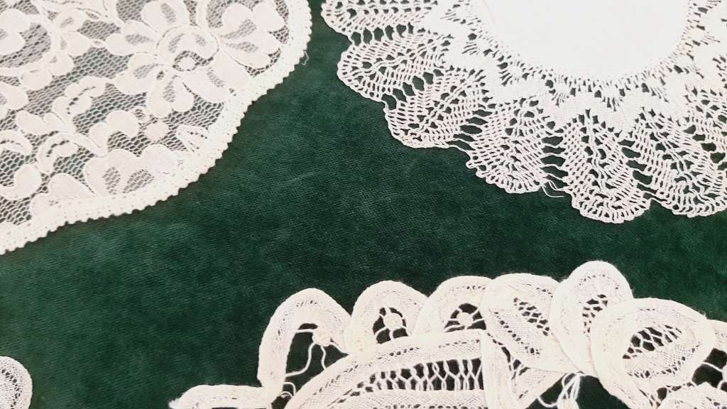 Four delicate doilies -  15, 18, 20 and  23cm