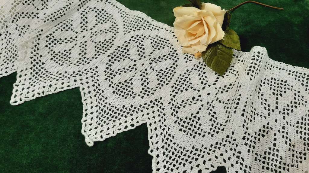 One piece of filet crochet edging - white - 85 cm long and 22cm wide