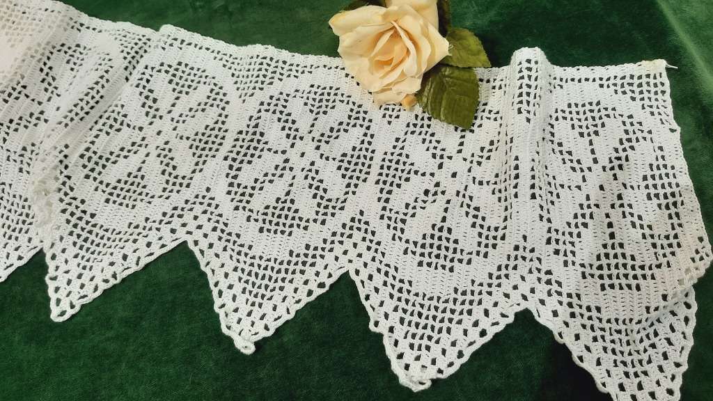One piece of filet crochet edging - white - 85 cm long and 22cm wide
