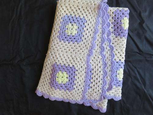 Crochet baby blanket - yellow and mauve