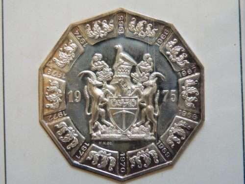 Rhodesia 10th anniversary independance medallion 62 grams fine silver no 553 of 1500