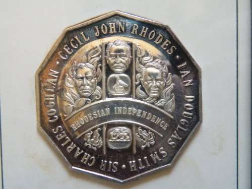Rhodesia 10th anniversary independance medallion 62 grams fine silver no 553 of 1500