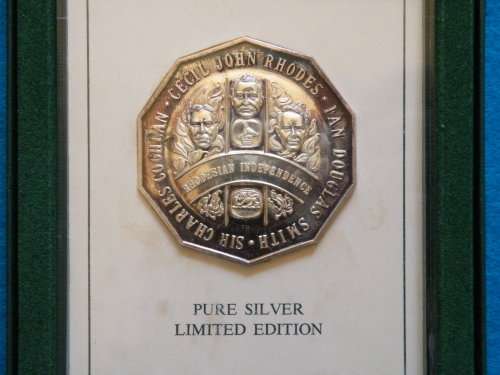 Rhodesia 10th anniversary independance medallion 62 grams fine silver no 553 of 1500