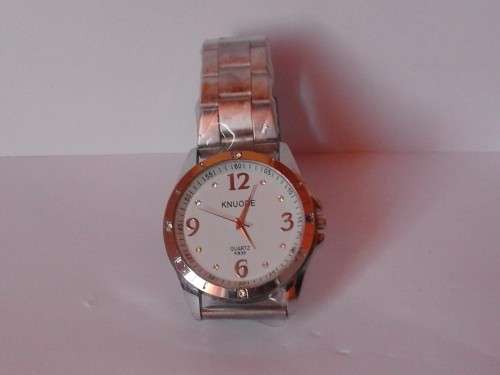 Men's Watch - Knuode K835 Round Fashion Analog with battery (White on Silwer)