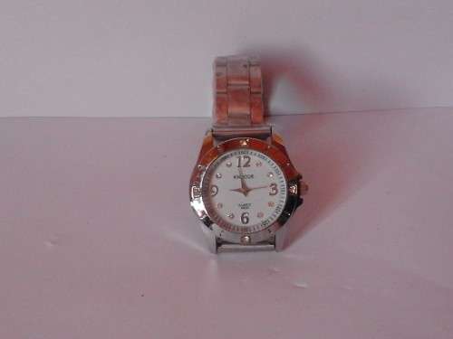 Women's Watch - Knuode K835 Round Fashion Analog with battery (White on Silwer)