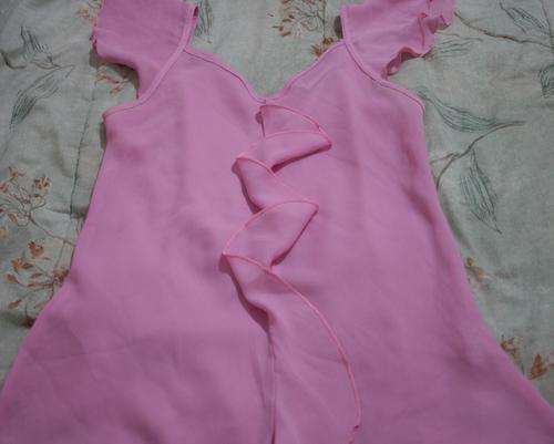 Pink frilly chiffon / georgette shirt - +- size 34