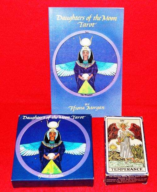Daughters & Moon Tarot Card reading set