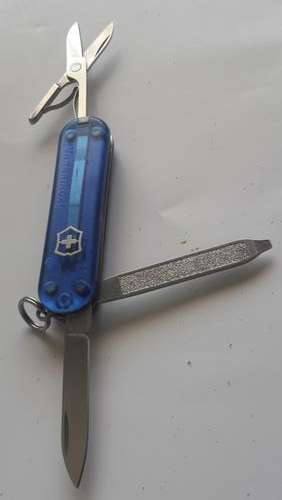 Victorinox Swiss Army Knife - Classic SD  Signature