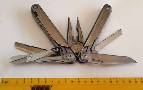 Leatherman Surge with Leather Pouch .4x4 camping Multi Tool
