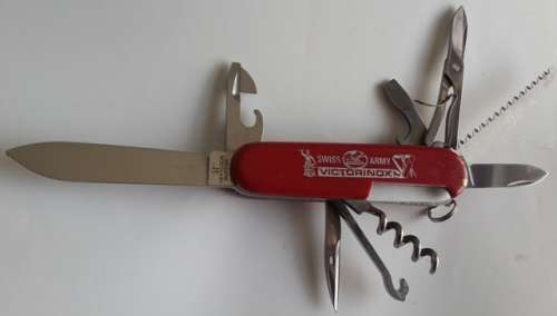 Swiss Army knife (Huntsman)Victorinox  Red Scales Swiss Army Victorinox Logo on Scales