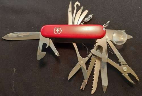 Victorinox Swiss Champ 33 tools  Good Condition