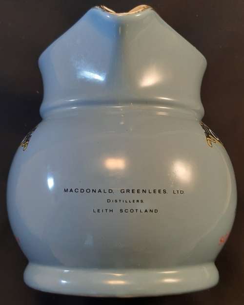 Claymore Scotch whiskey water jug.Wade London England Very collectable!