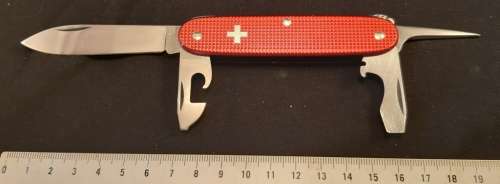 Swiss Army knife Ribbed Alox Pioneer  Red Victorinox