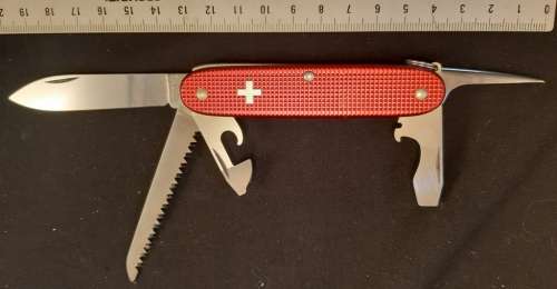 Swiss Army knife Ribbed Alox Farmer Victorinox Red