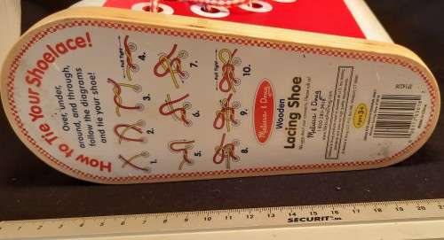 How to tie your shoelace Made by Mellsa and Doug H13 width 21 cm