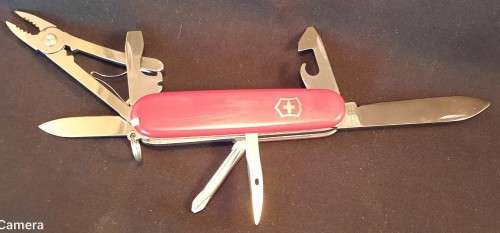 Victorinox Vintage Swiss Army knife Mechanic  from 1996 with Red Scales as per pictures Dicontinued