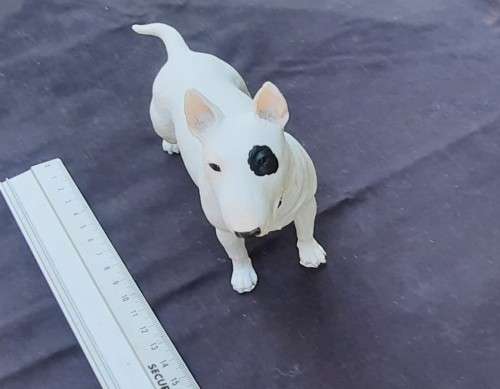 Bull terrier Dog figurine Hight 13 cm by Length 17 cm Border fine art