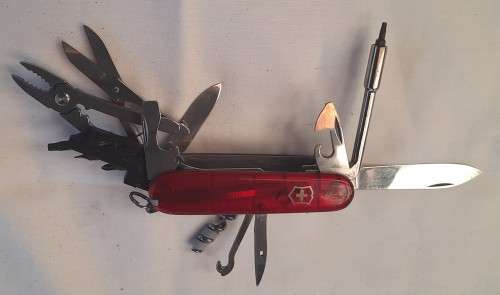 Hunting Knives Victorinox Cybertool 34 Swiss Army Knife Red Translucent scales was listed for 0 on 23 Apr at 11 16 by nico2815 in Cape Town ID 585041750