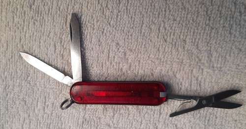 Swiss Army Knife .Victorinox- Classic  SD Translucent scales  58 mm