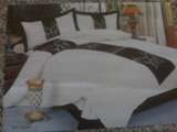 Stunning Queen Duvet 6 Piece!!!! B&W Butterfly