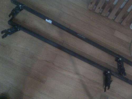 Universal Roofracks - fits most vehicles with roof gutters