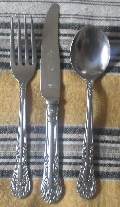 MINI CUTLERY SET FOR A YOUNG CHILD, EARLY 1960's. SELDOM SEEN TODAY!
