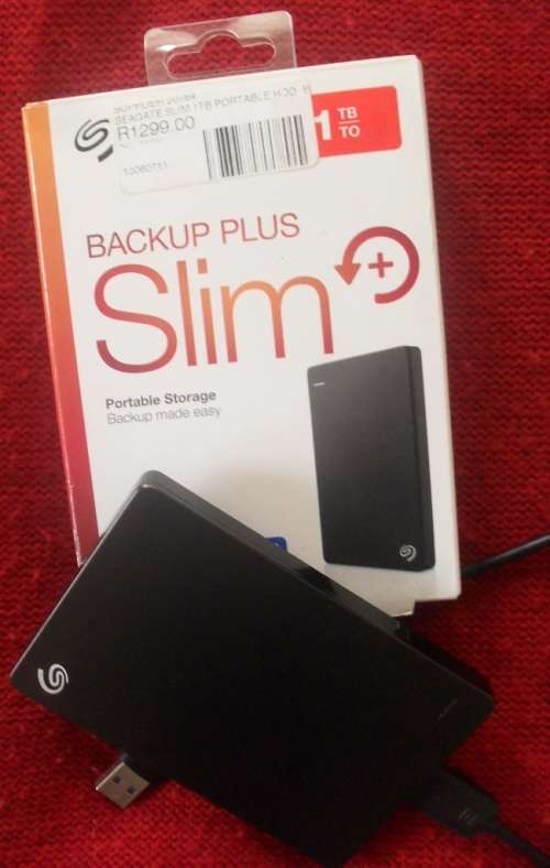 SEAGATE BACKUP PLUS SLIM  1TB - AS NEW CONDITION!