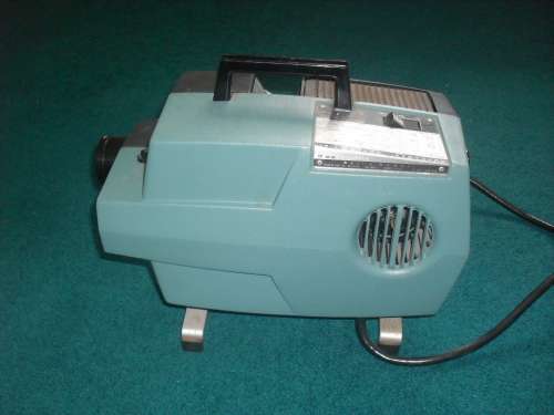BUYER TO COLLECT IN PRETORIA - "BELL AND HOWELL" FILM STRIP PROJECTOR - WORKING!