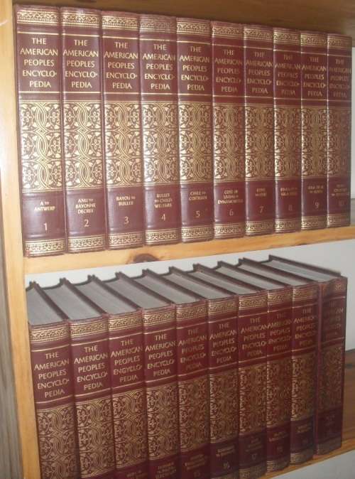 BUYER TO COLLECT IN PRETORIA - "AMERICAN PEOPLES ENCYCLOPEDIA"! 20 VOLUMES!