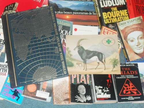 BUYER TO COLLECT IN PRETORIA - BOOKS, BOOKS AND MORE BOOKS!