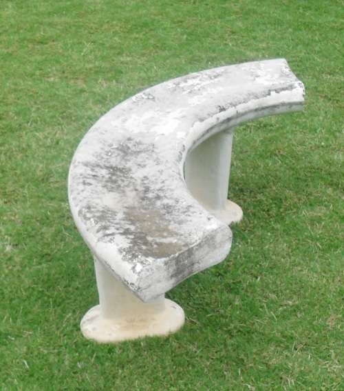 BUYER TO COLLECT IN PRETORIA - CONCRETE GARDEN BENCH, 1980's!