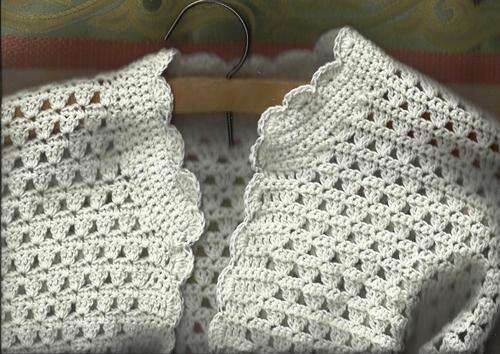 VINTAGE 1950's CROCHETED LADIES COAT! VERY GOOD CONDITION!