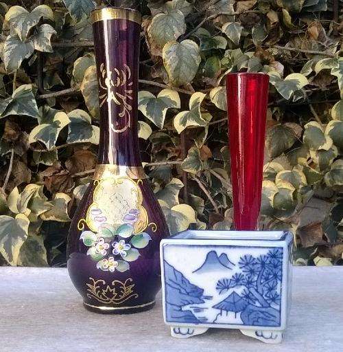 GROUP OF THREE ORNAMENTS - SEE DESCRIPTION.